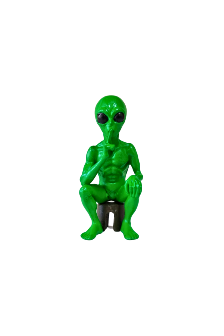 Alien sentado 1