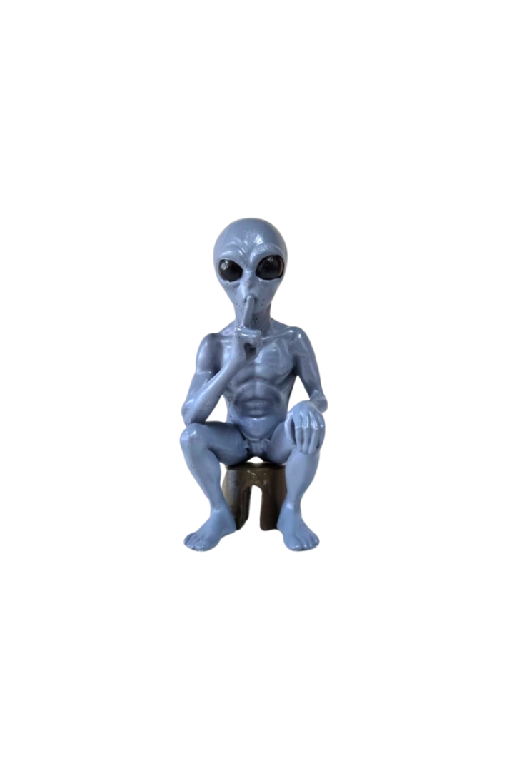 Alien sentado 4